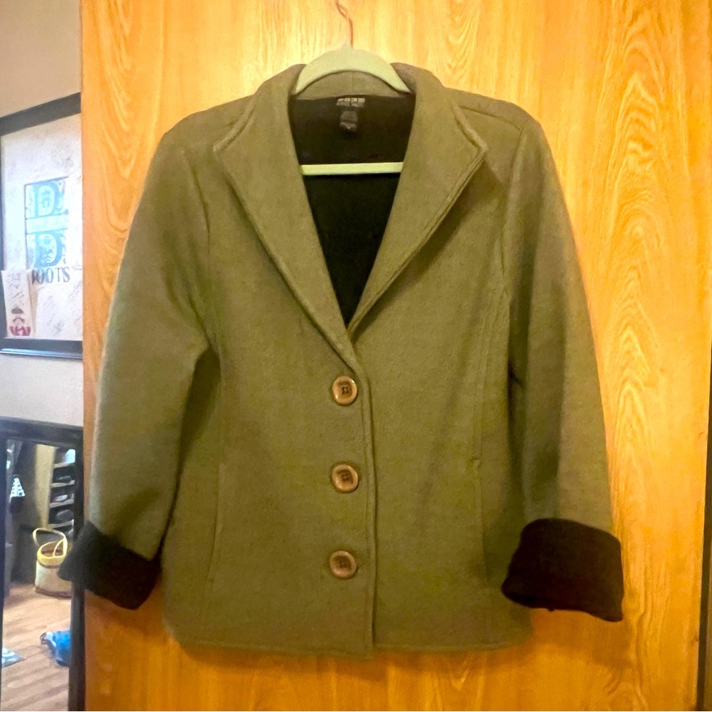 Gorgeous Wool Button jacket